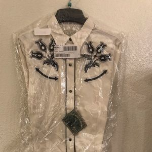 NWT Ladies Roper ivory with black embroidery